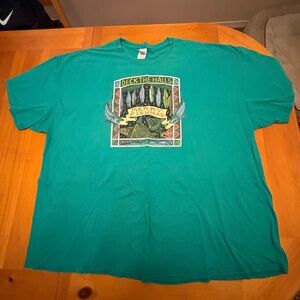 Bundle of 5 x 4XL holiday graphic T-shirts